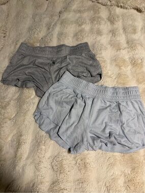 Hollister Women's Athletic Shorts in Light Gray and Heather Gray